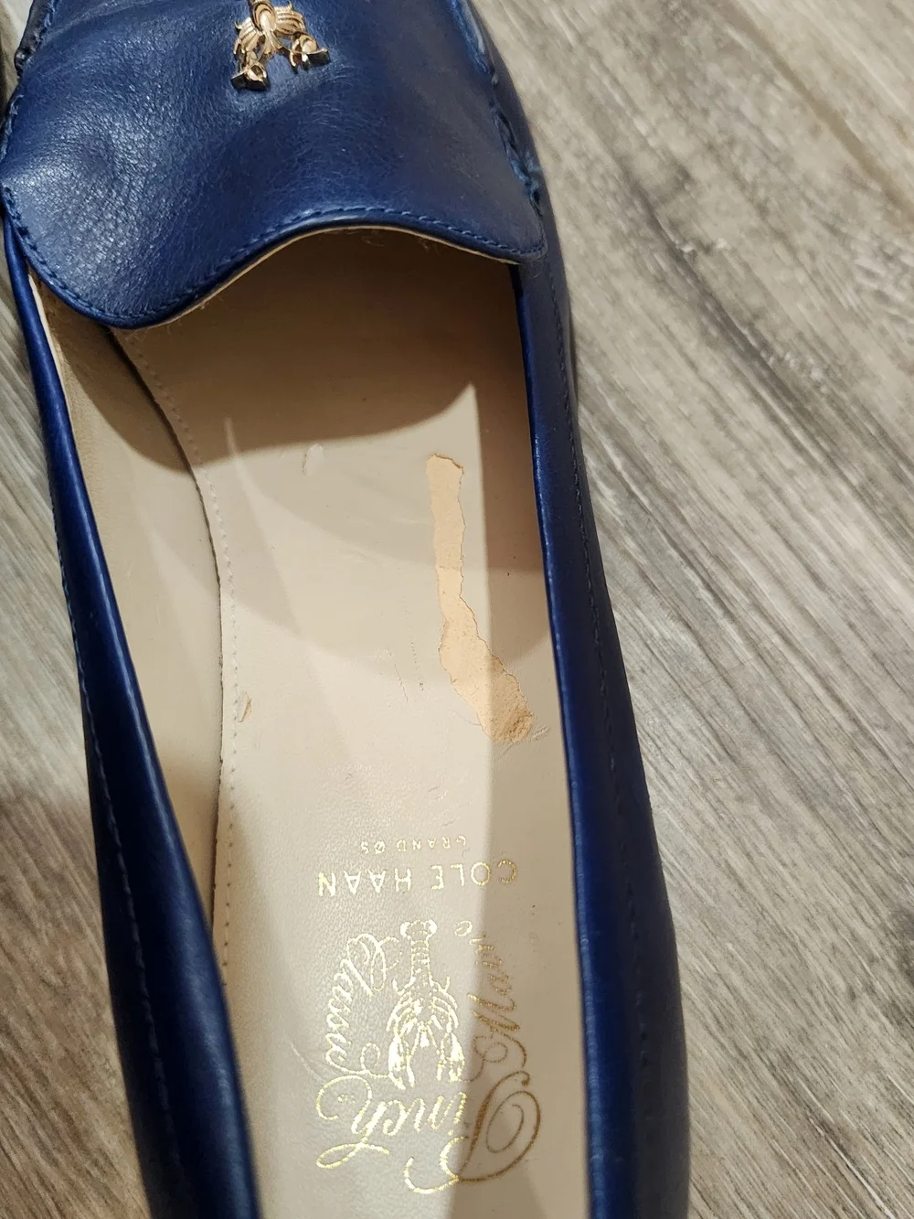 Cole Haan Navy Pinch Lobster Leather Loafers with Gold Emblem Size 6 - Picture 5 of 14
